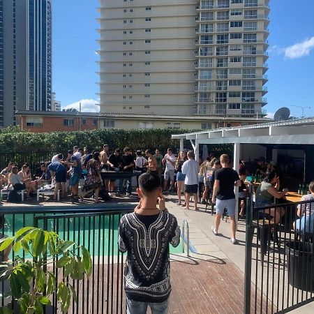 Aussie Dream Hostel Gold Coast Buitenkant foto
